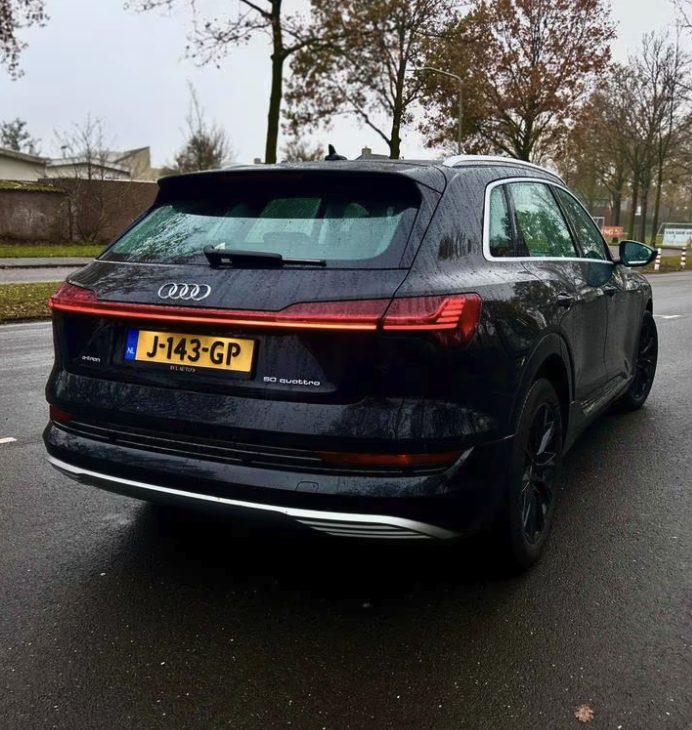 Audi E-tron 50