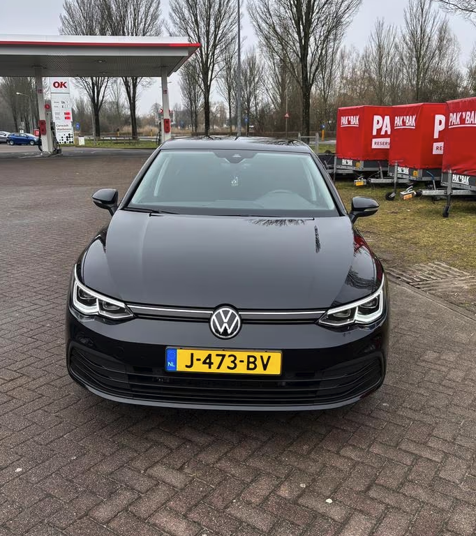 Volkswagen Golf 8 1.5 TSI