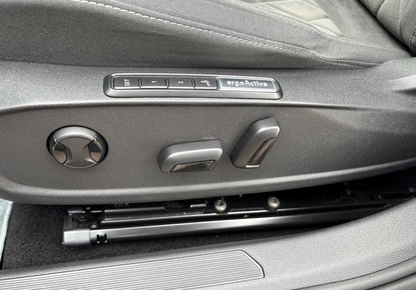 Volkswagen Golf 8 1.5 TSI