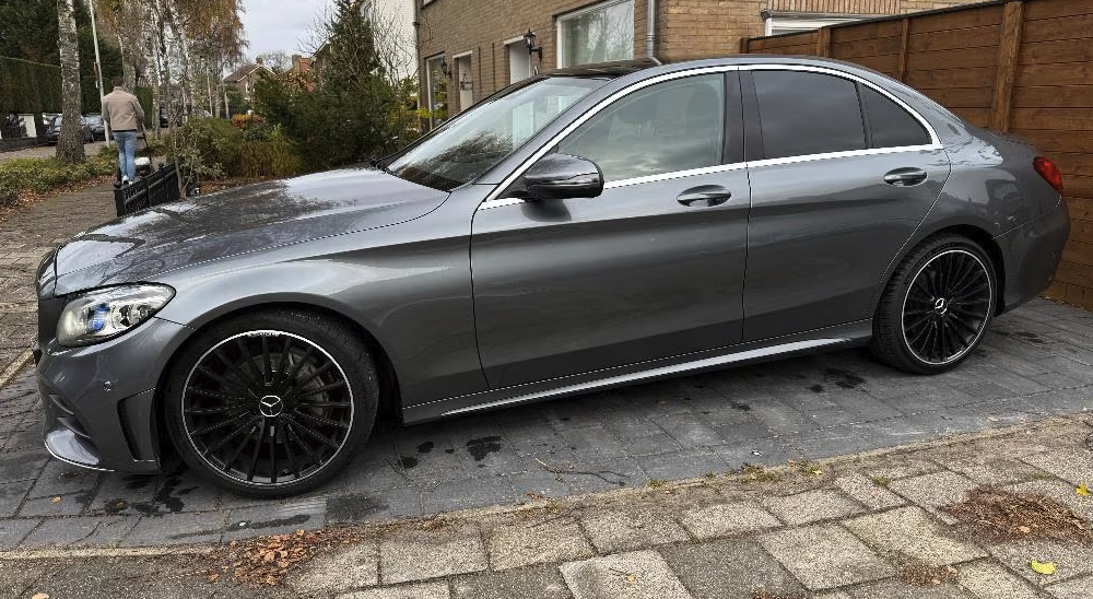 Mercedes-Benz C180 AMG