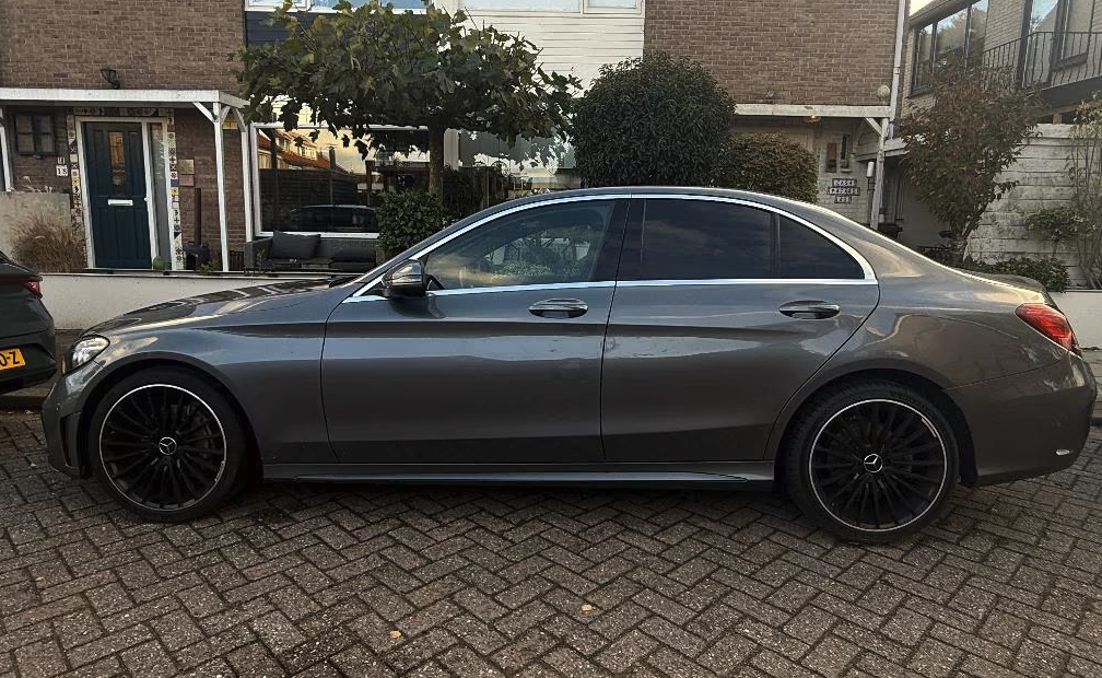 Mercedes-Benz C180 AMG