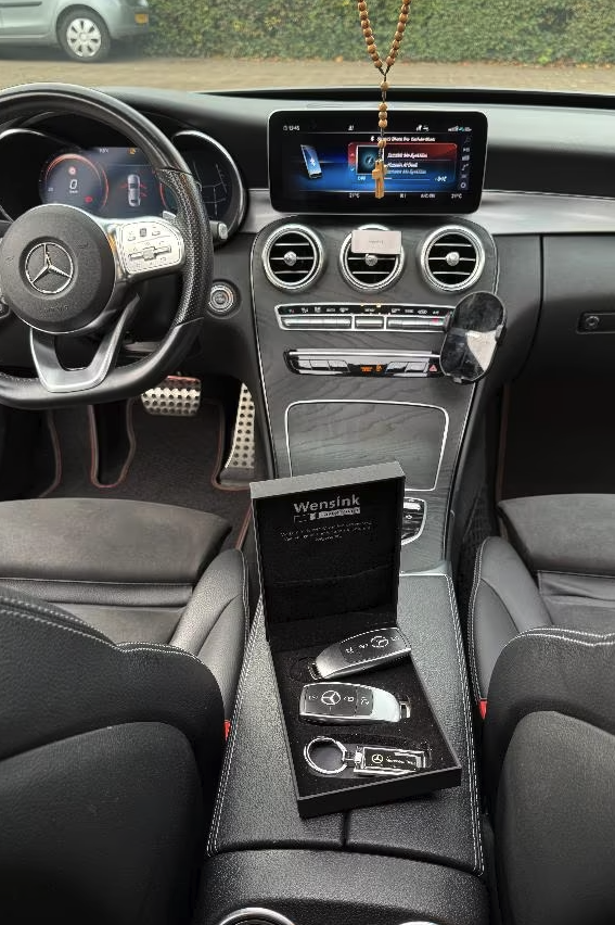 Mercedes-Benz C180 AMG