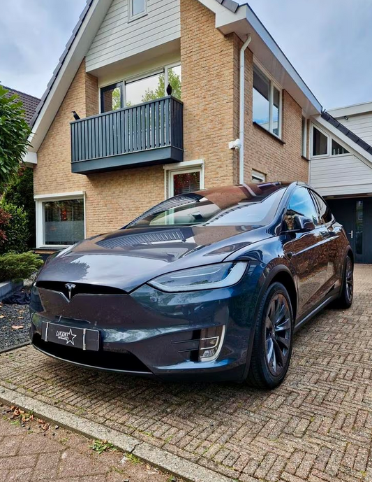 Tesla Model X 75D
