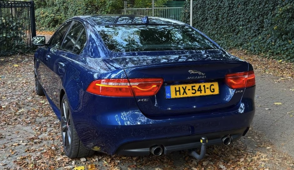 Jaguar XE 2.0 R-Sport