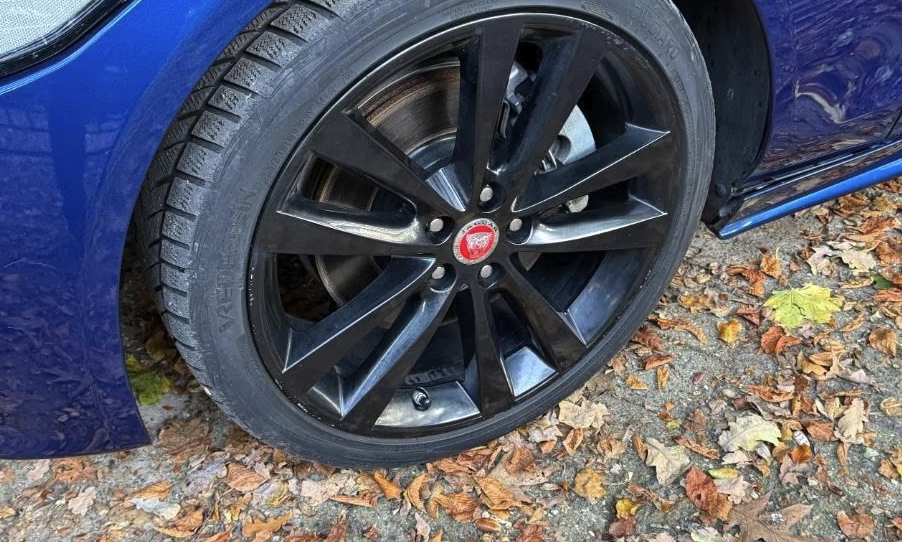 Jaguar XE 2.0 R-Sport