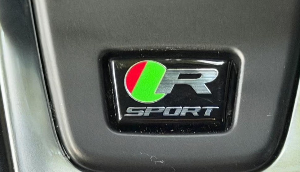 Jaguar XE 2.0 R-Sport