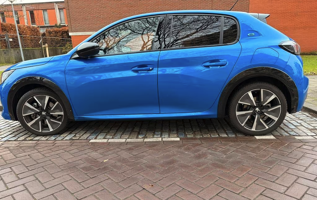 Peugeot e-208 GT Pack 50 kWh