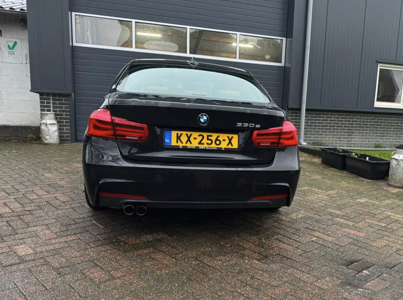 BMW 330e M-Sport