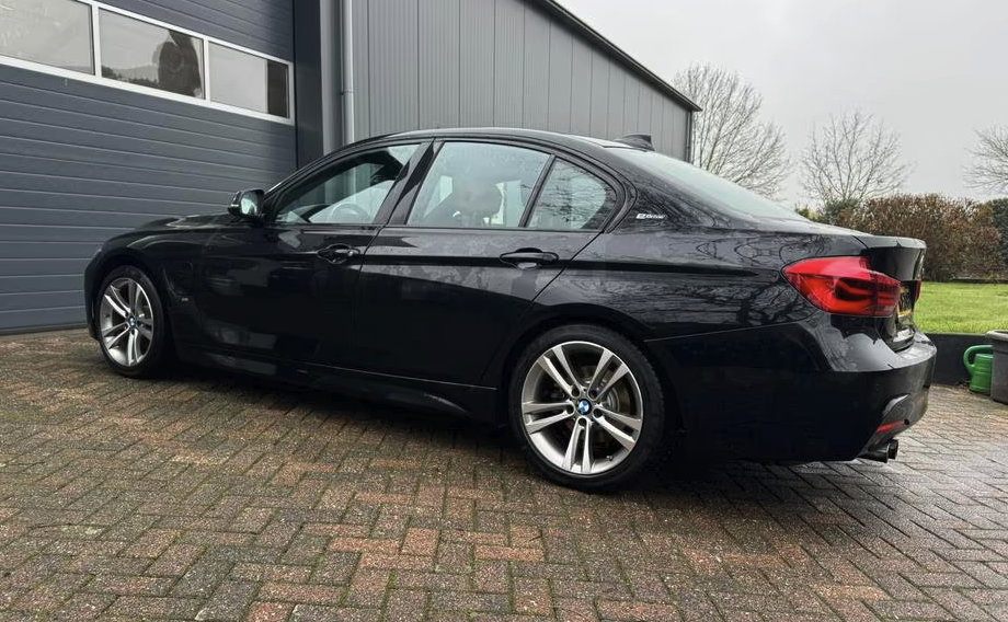 BMW 330e M-Sport